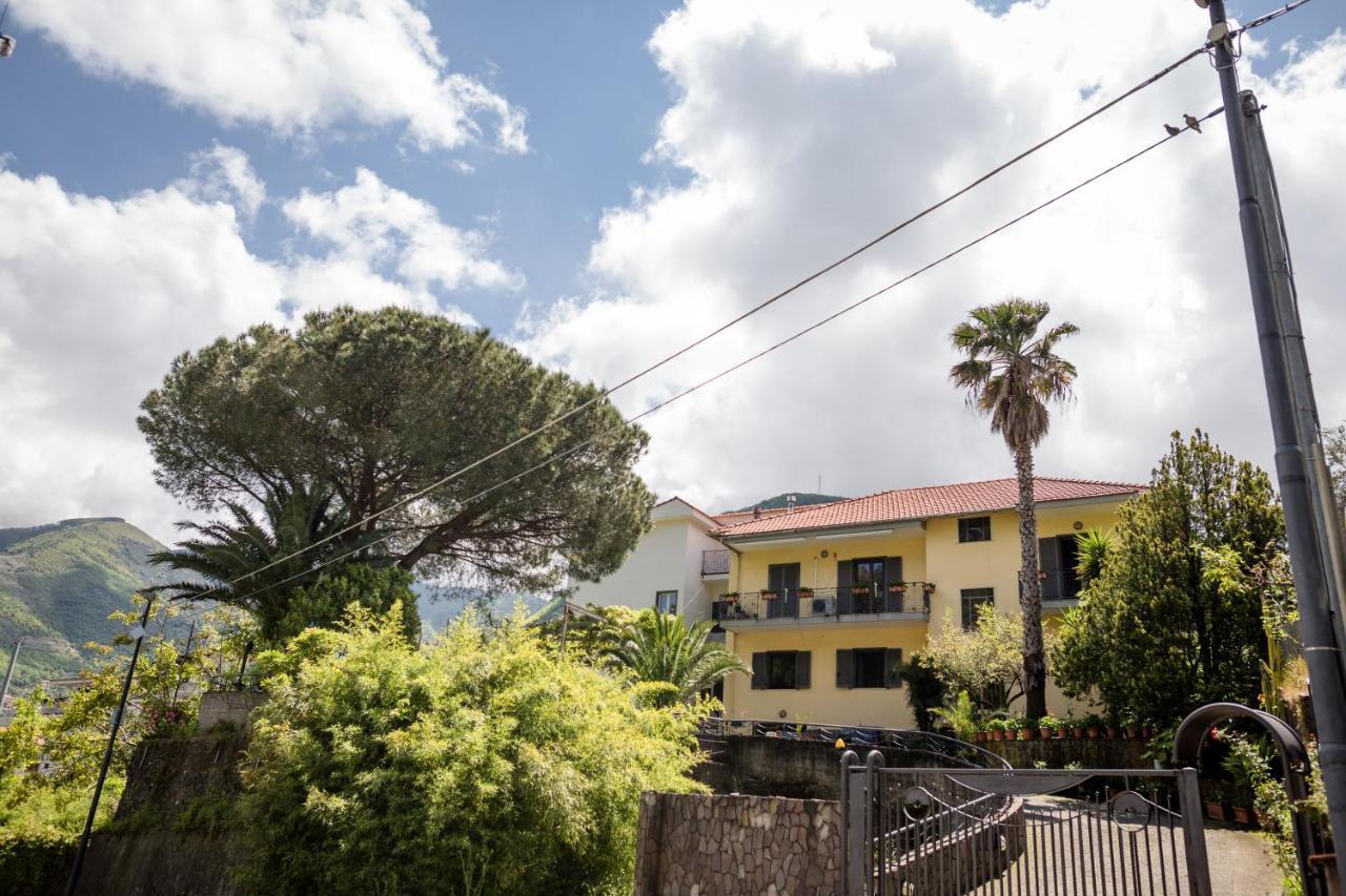 Il Giardino Bed & Breakfast Pimonte Bagian luar foto