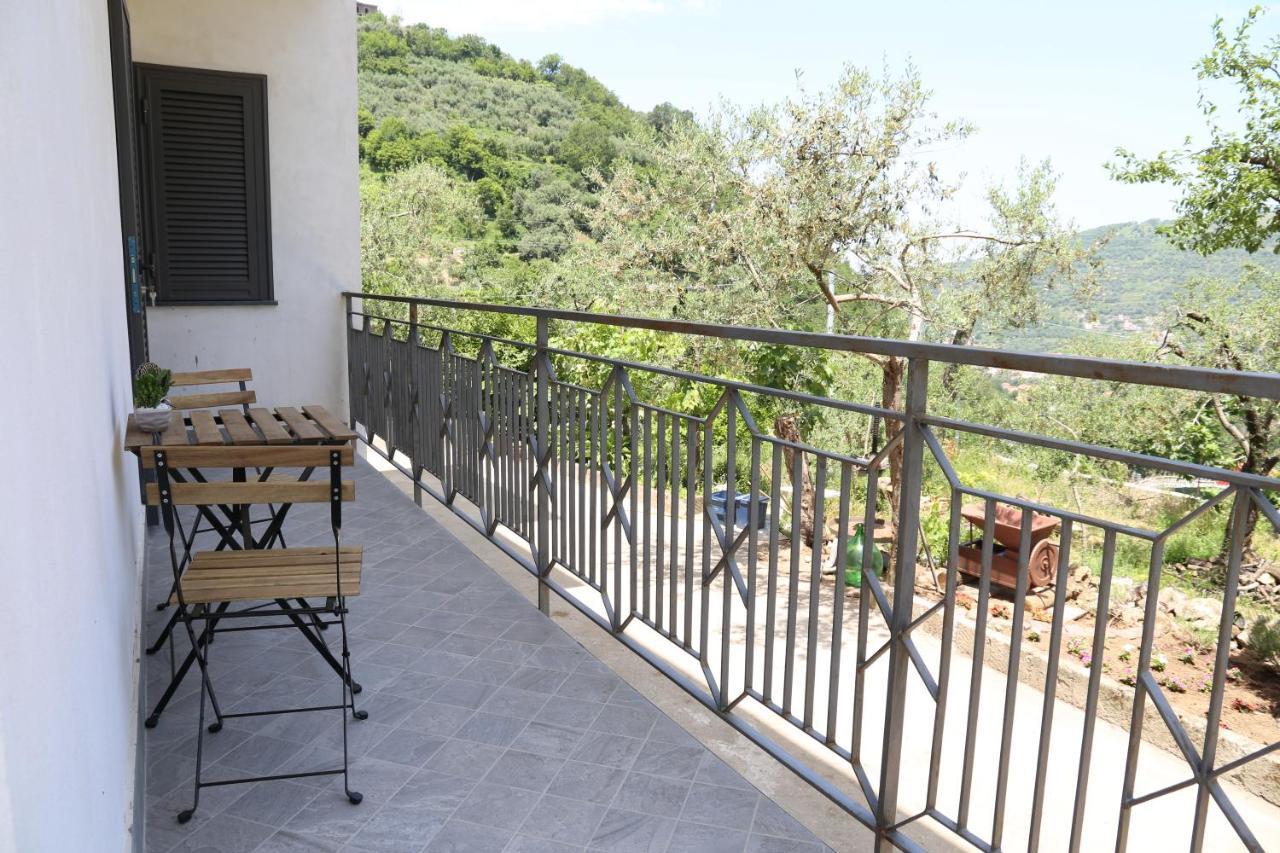 Il Giardino Bed & Breakfast Pimonte Bagian luar foto