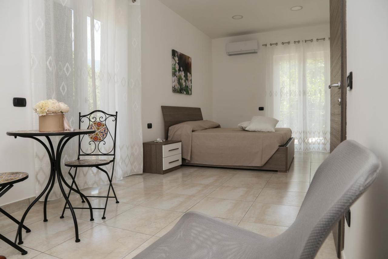 Il Giardino Bed & Breakfast Pimonte Bagian luar foto